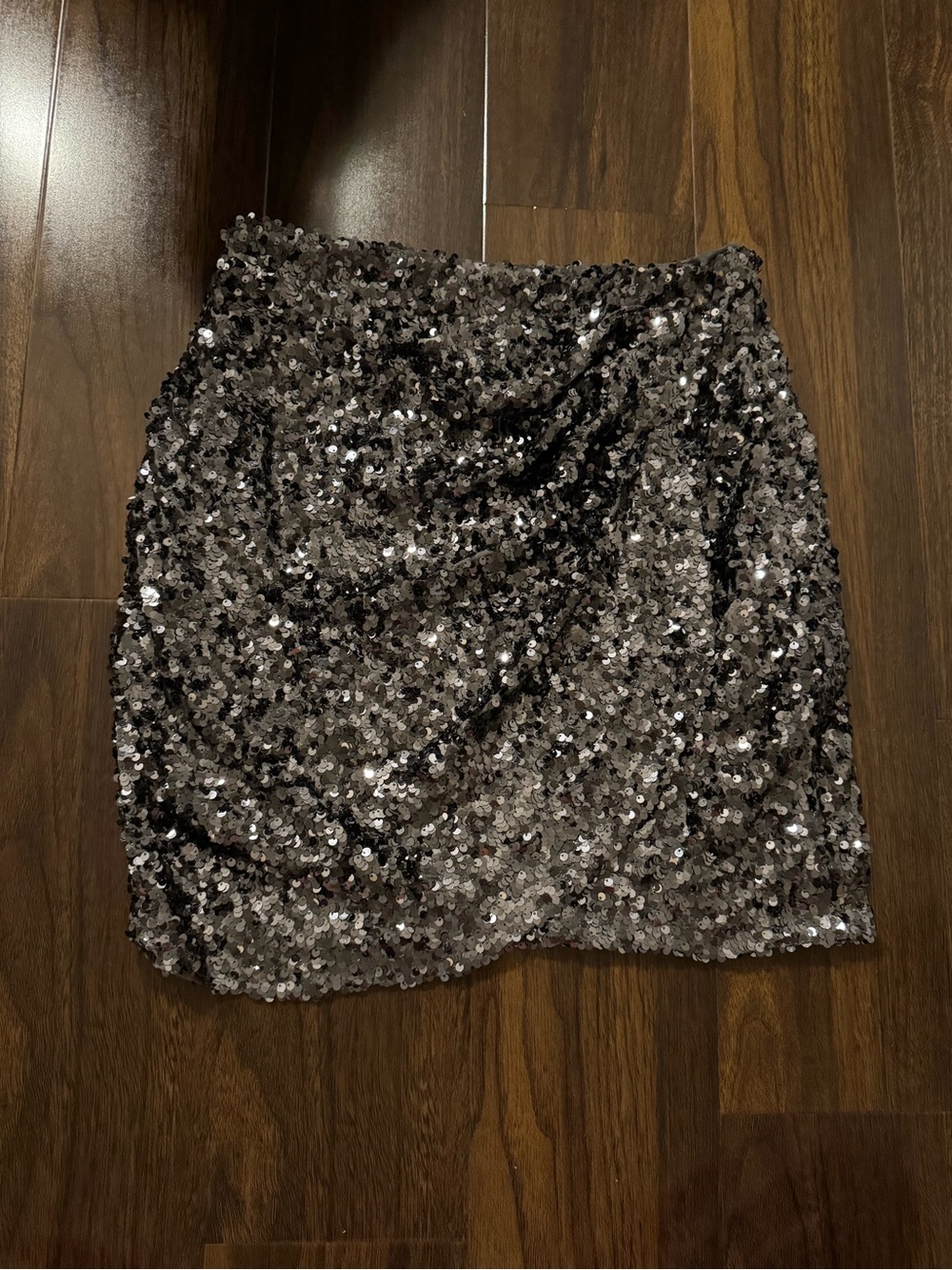 Abercrombie & Fitch Sequin Mini Skirt in Silver-Black
